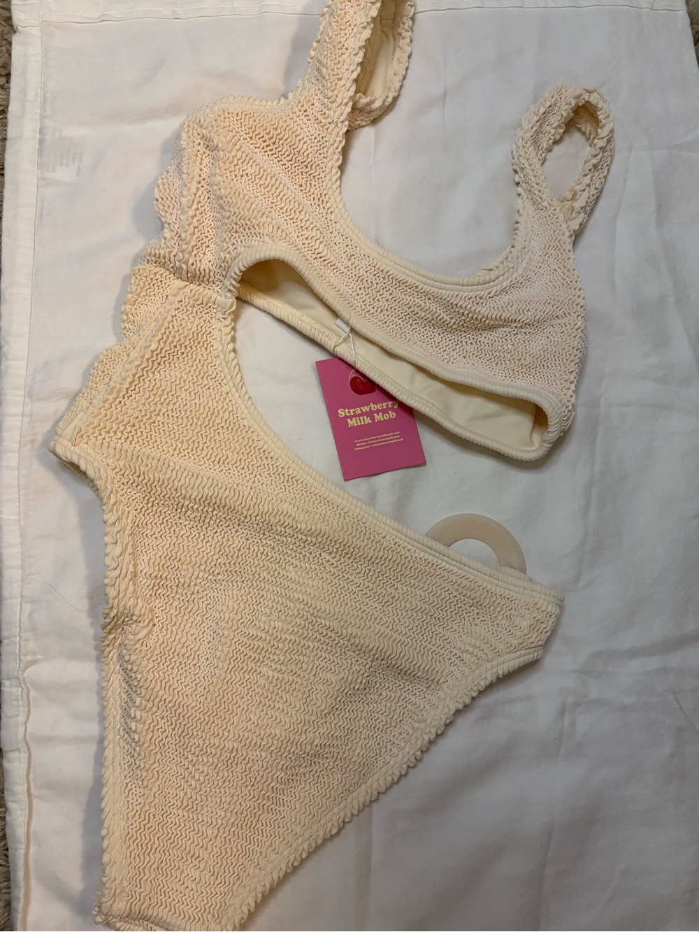 Strawberry Milk Mob Cream Ribbed One Piece